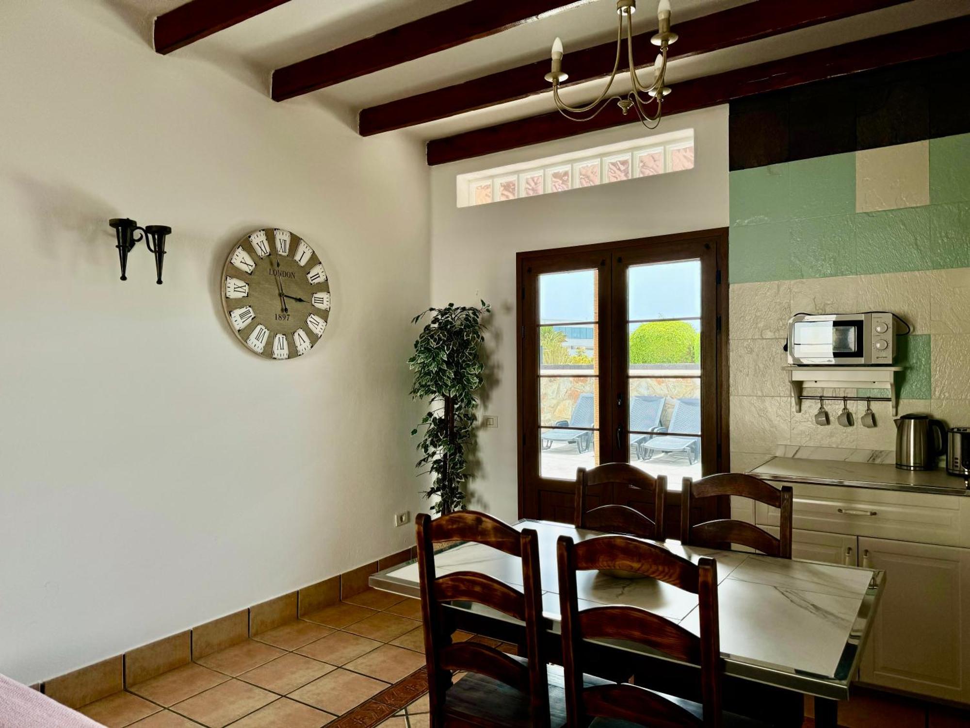 Villa Tenike Плая Бланка Екстериор снимка